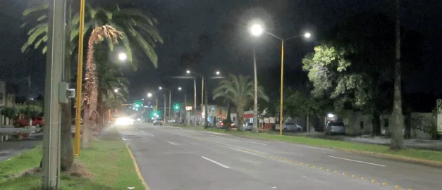 Luminarias en vialidad en San Luis Potosí